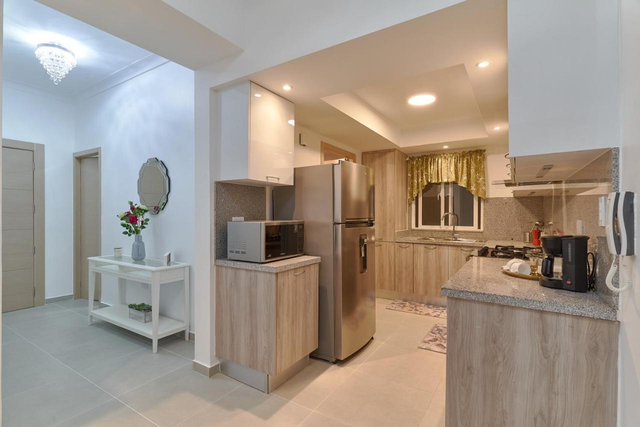 Dom. Rep. Exclusive 2 Bed Apt. Evaristo Morales Santo Domingo Luaran gambar