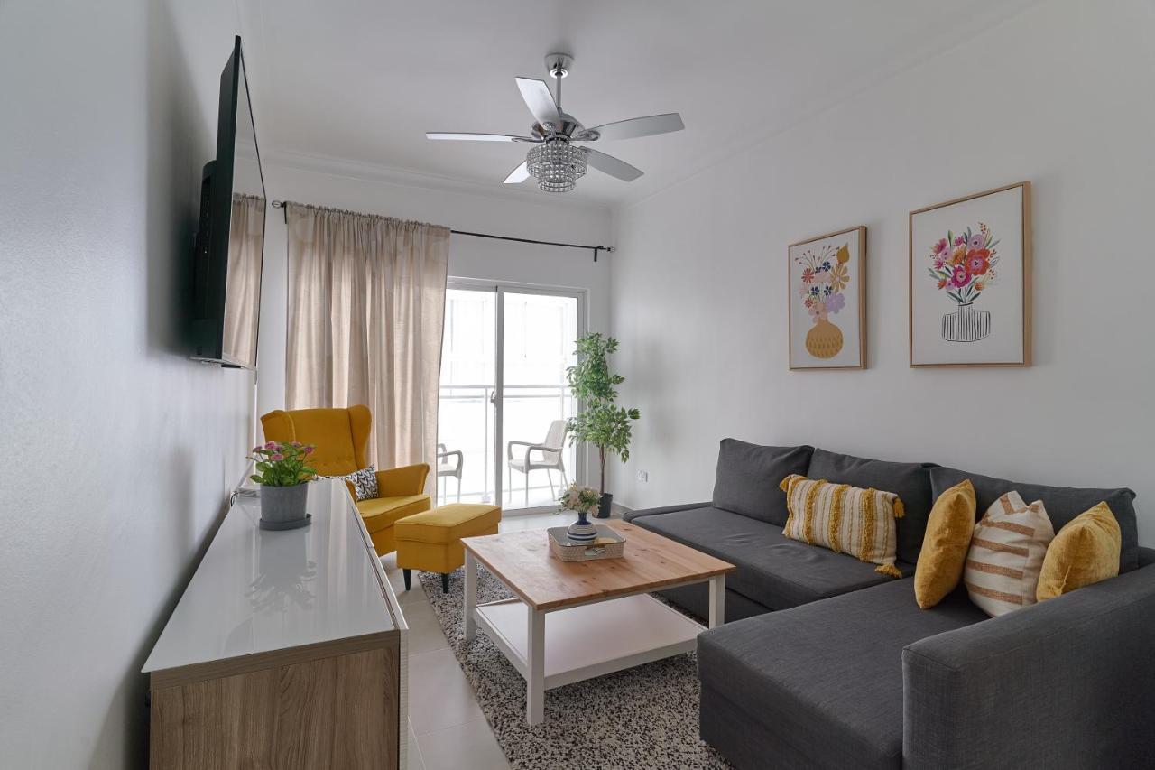 Dom. Rep. Exclusive 2 Bed Apt. Evaristo Morales Santo Domingo Luaran gambar
