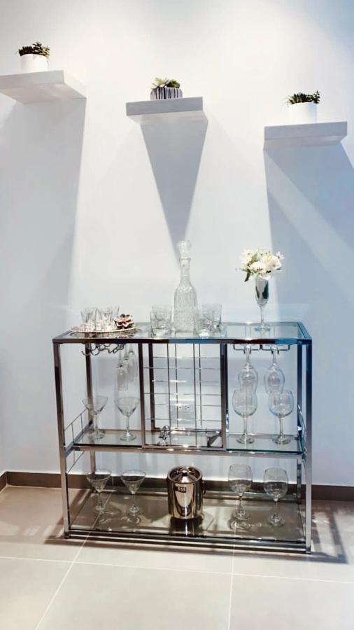 Dom. Rep. Exclusive 2 Bed Apt. Evaristo Morales Santo Domingo Luaran gambar